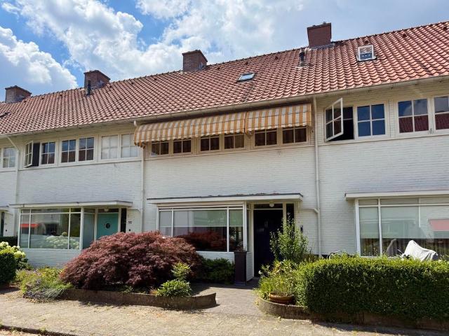 Appartement te huur in Stratum, Noord Brabant