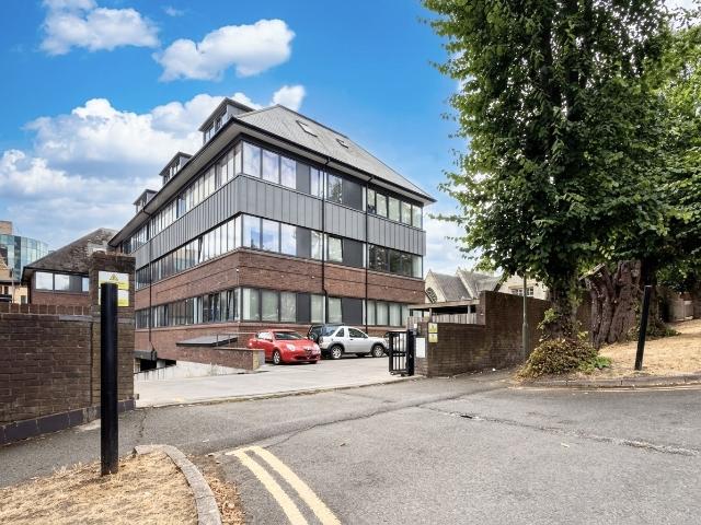 Apartment for rent in Red Hill, Surrey
