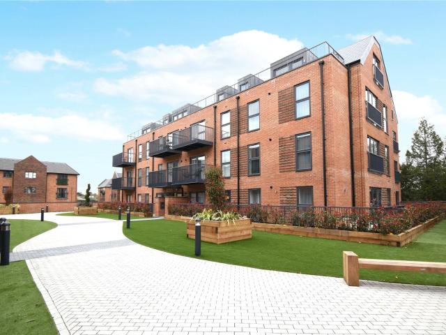 Apartment for rent in Hart, Hampshire