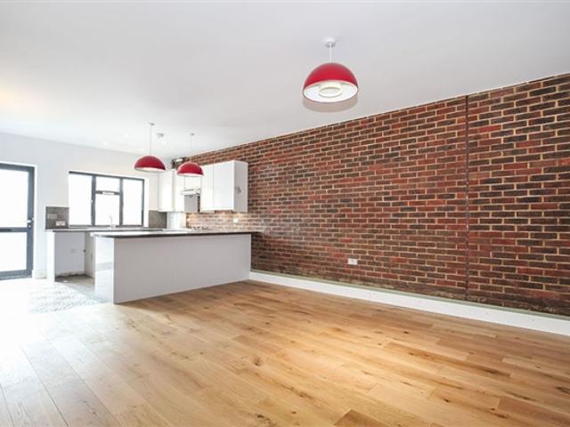 Apartment for rent in West Wickham, Greater London