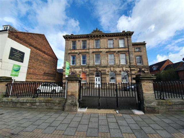 Apartment for rent in Beamhurst, Staffordshire