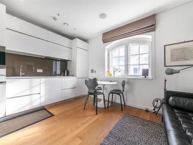 Apartment for rent in St Clement Danes, Greater London