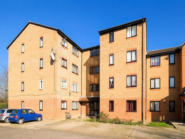 Apartment for rent in Edmonton, Greater London