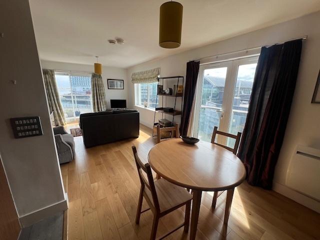 Apartment for rent in Cardiff Bay, Falcon Lodge