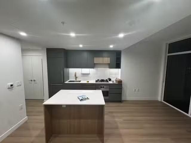 Apartment for rent in Surrey, British Columbia