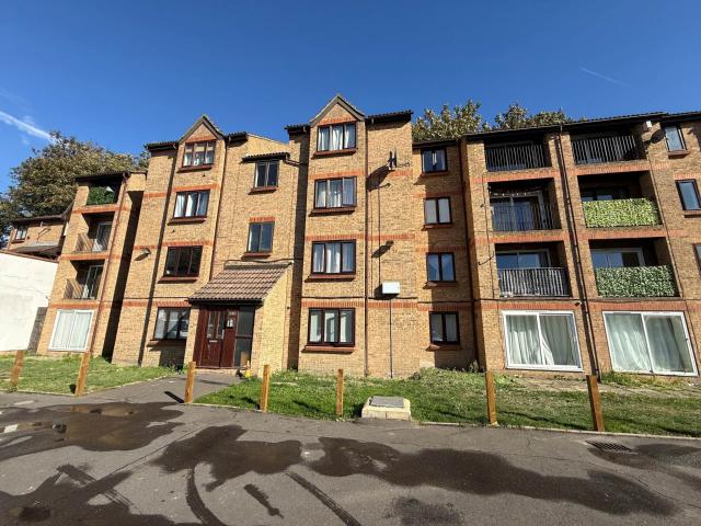Apartment for rent in London Borough of Bexley, Greater London