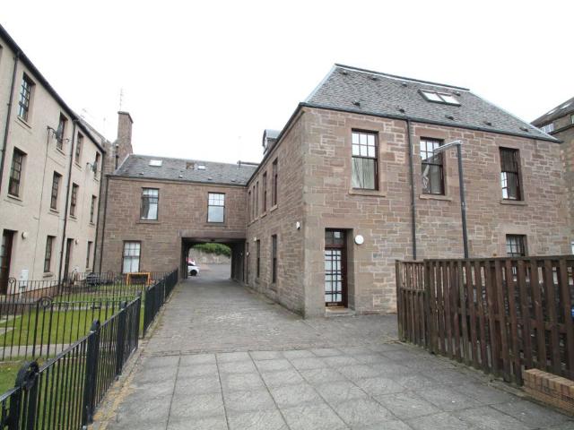 Apartment for rent in Hilltown, Scotland