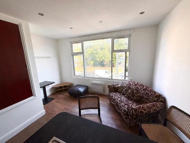 Apartment for rent in London Borough of Ealing, Greater London