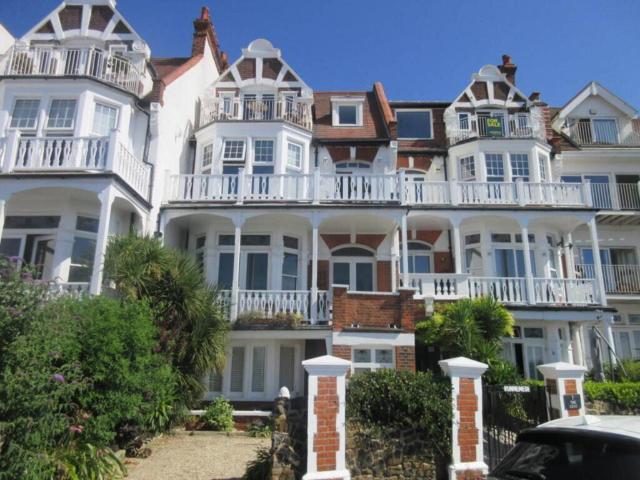 Apartment for rent in Alton Barnes, Essex