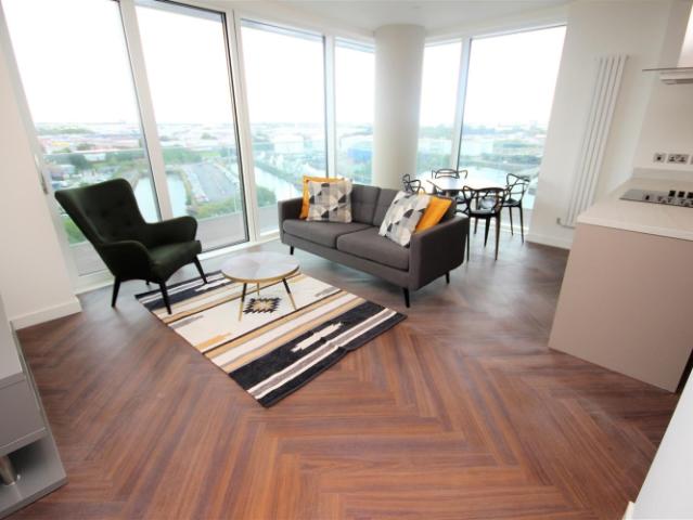 Apartment for rent in Salford Quays, Salford