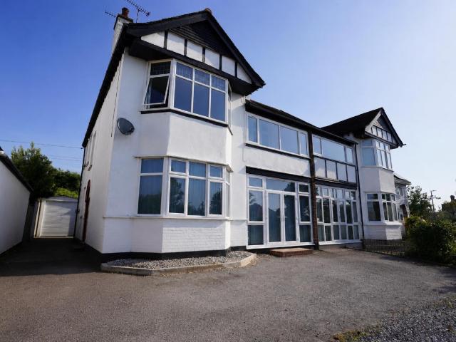 Apartment for rent in Alton Barnes, Essex