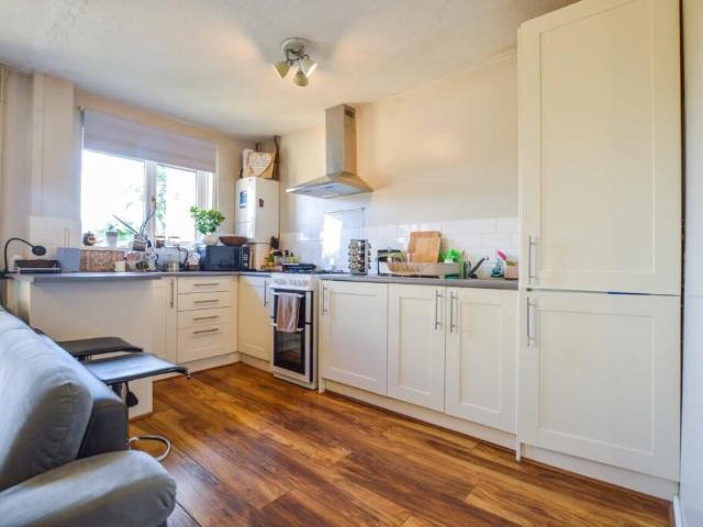 Apartment for rent in Horsell, Woking