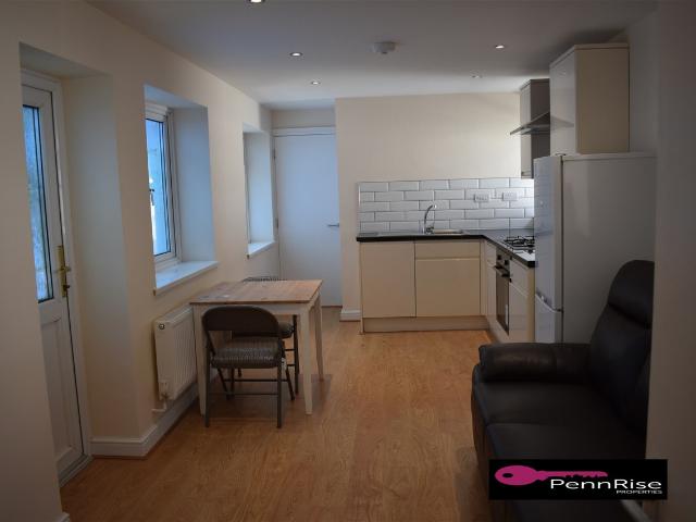 Apartment for rent in Plasnewydd, Falcon Lodge