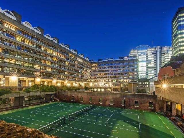 Apartment for rent in Lyons, Greater London