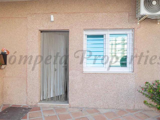 Apartamento en alquiler en Castillo Bajo-Conejito, La Axarquía