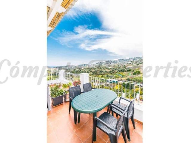 Casa en alquiler en Torrox, Málaga