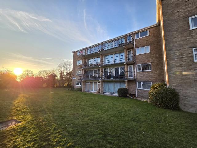 Apartment for rent in Privett, Middlecroft