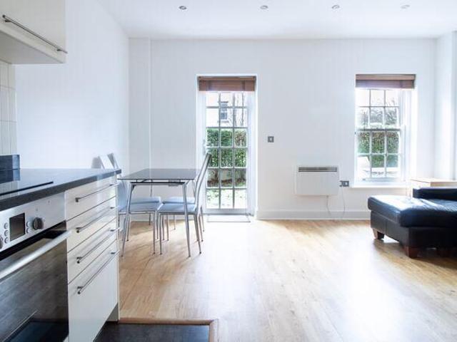 Apartment for rent in East Greenwich, Greater London
