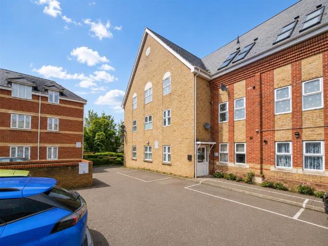 Apartment for rent in Brompton, Gillingham