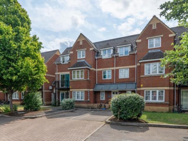 Apartment for rent in Berrick Salome, Oxfordshire