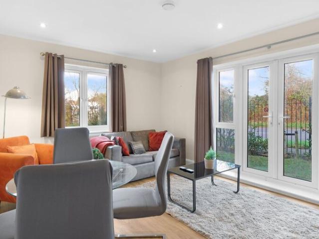 Apartment for rent in West Bedfont, Lower Halliford