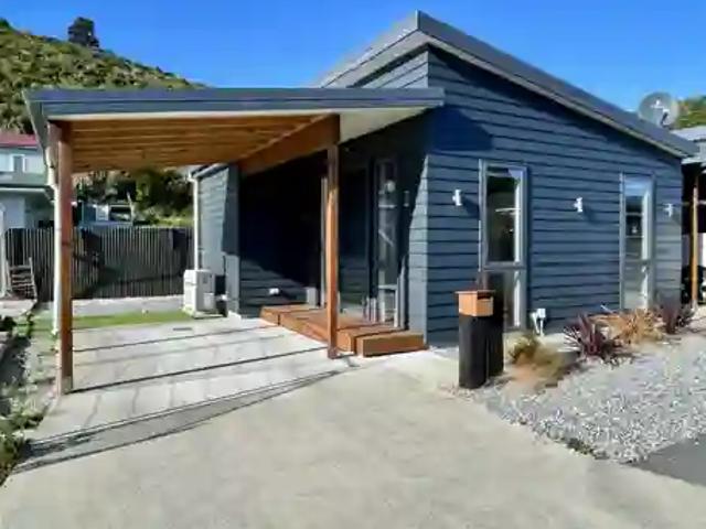 Apartment for rent in Cobden, West Coast