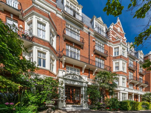 Apartment for rent in Paddington, Greater London