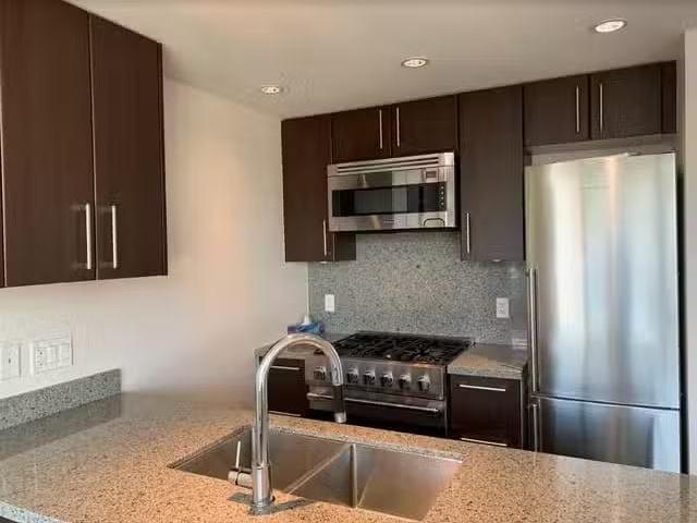 Apartment for rent in Vancouver, British Columbia