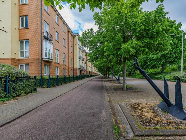 Apartment for rent in Falcon Lodge, Wales