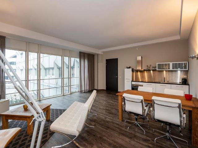 Appartement te huur in De Mors, Zuid Holland