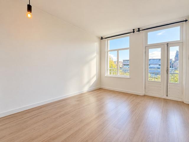 Appartement te huur in Zuid, Amsterdam