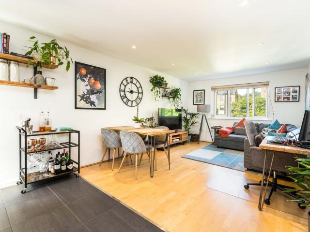 Apartment for rent in Camberwell, Greater London