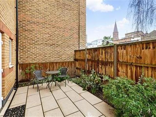 Apartment for rent in Battersea, Greater London