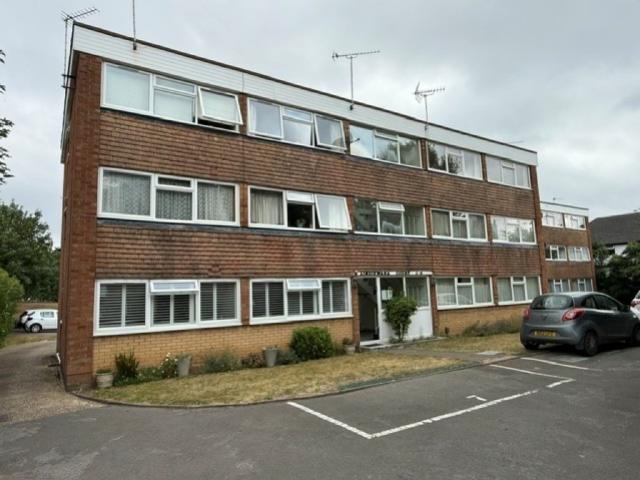 Apartment for rent in Batchworth, Hertfordshire