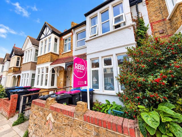 Apartment for rent in Prittlewell, Southend-on-Sea