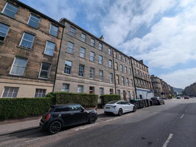 Apartment for rent in Newington, Scotland