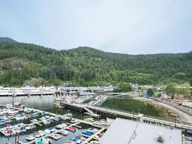 Apartment for rent in West Vancouver, British Columbia