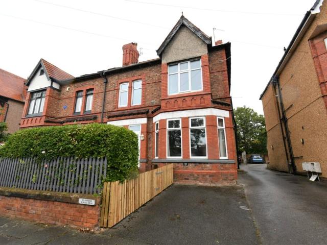 Apartment for rent in Grange, West Kirby