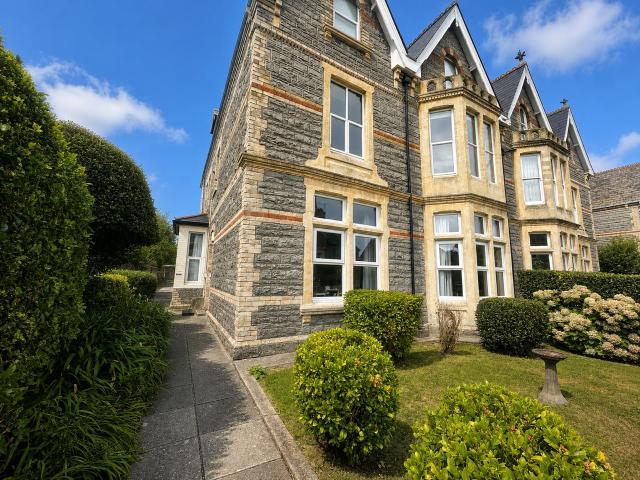 Apartment for rent in Penarth, Wales