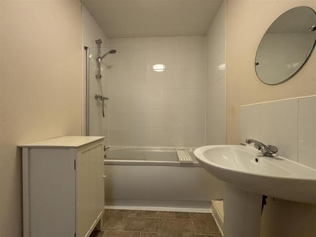 Apartment for rent in Elland, Calderdale