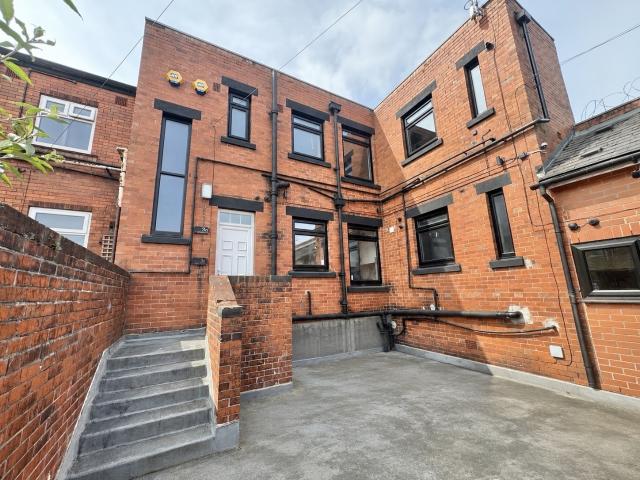 Apartment for rent in Eastmoor, West Yorkshire