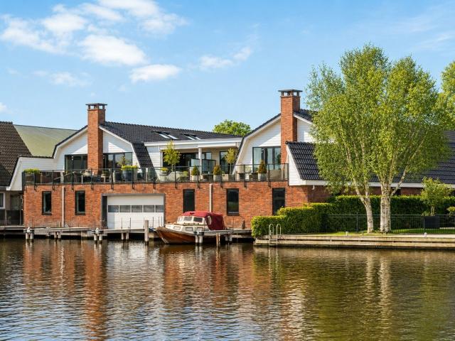 Appartement te huur in Woubrugge, Zuid Holland