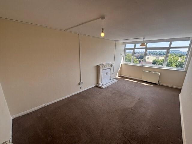 Apartment for rent in Compton Acres, Barton In Fabis
