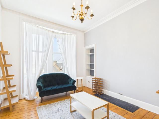 Apartment for rent in Willowbrae, Scotland