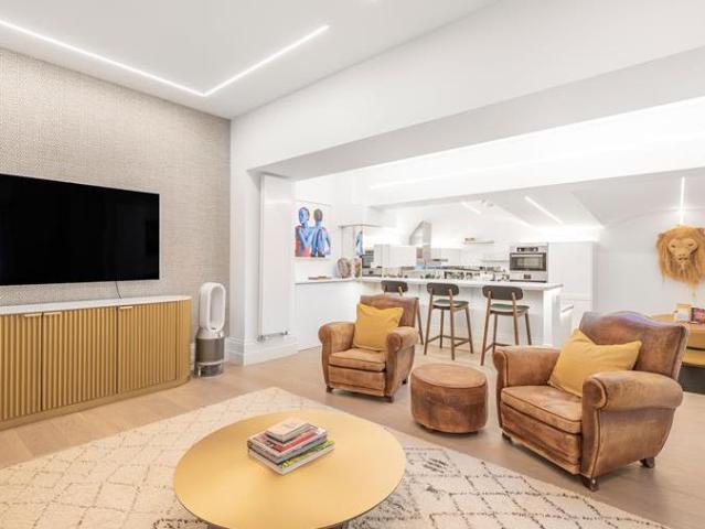 Apartment for rent in Pimlico, Greater London