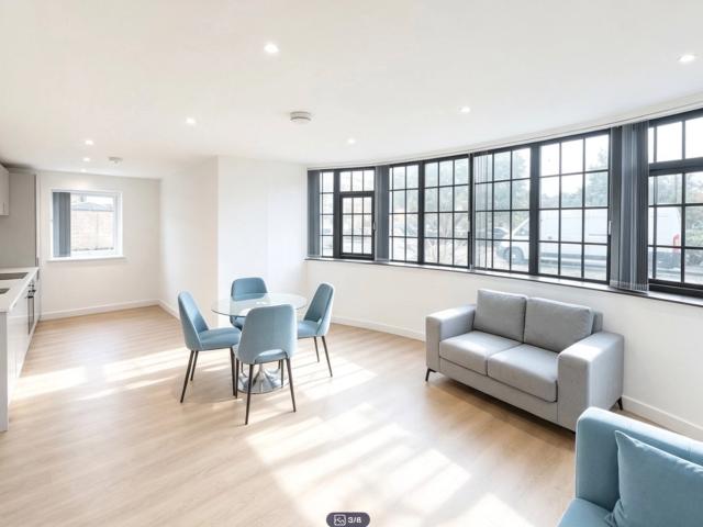 Apartment for rent in Windmill Park Estate, Greater London