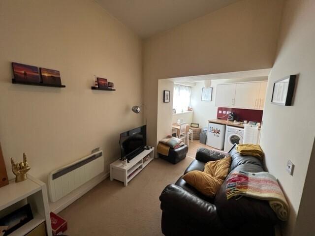 Apartment for rent in Falcon Lodge, Wales
