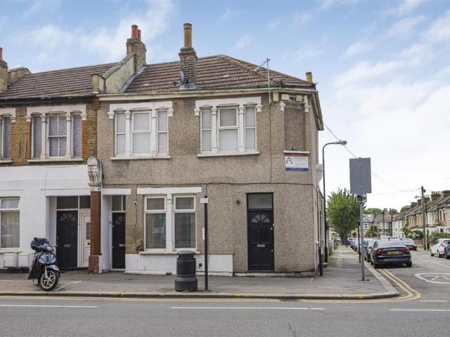 Apartment for rent in Upper Walthamstow, Greater London