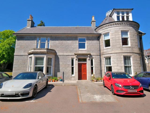 Apartment for rent in Ballindoch, Scotland