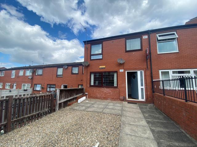 Apartment for rent in Hyde Park, West Yorkshire